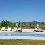 Western Restaurant Les Humanistes Proche Route Des Vins Hotel