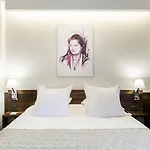 Western Restaurant Les Humanistes Proche Route Des Vins Hotell 4*