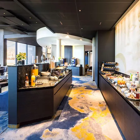 Hotel Western & Restaurant Les Humanistes Colmar Nord 4*