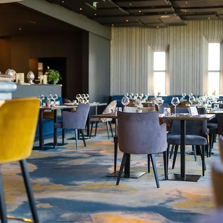 Western Restaurant Les Humanistes Proche Route Des Vins