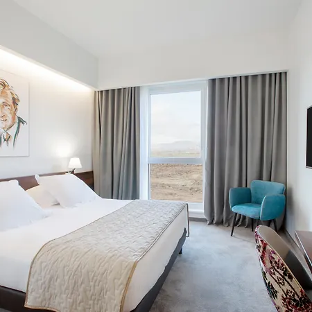 Western Restaurant Les Humanistes Proche Route Des Vins 塞莱斯塔