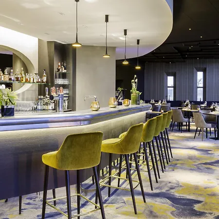 Western Restaurant Les Humanistes Proche Route Des Vins 酒店 塞莱斯塔