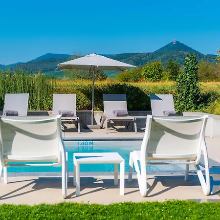 Western Restaurant Les Humanistes Proche Route Des Vins 塞莱斯塔