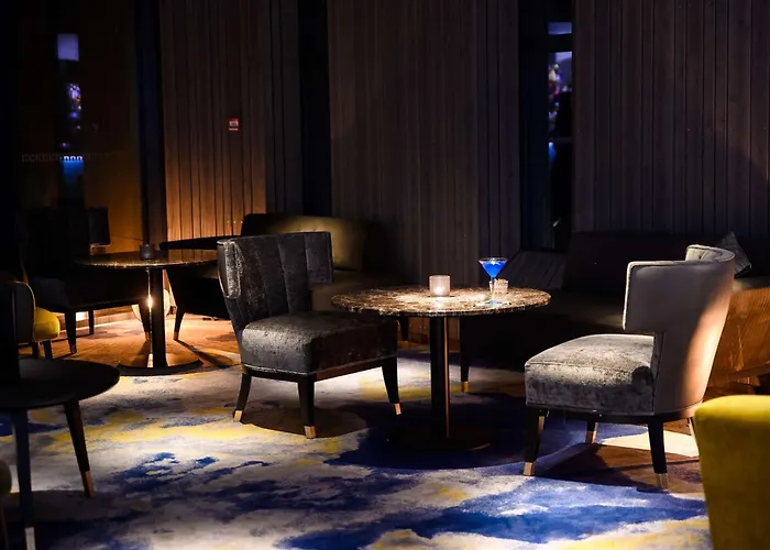 Western Restaurant Les Humanistes Proche Route Des Vins