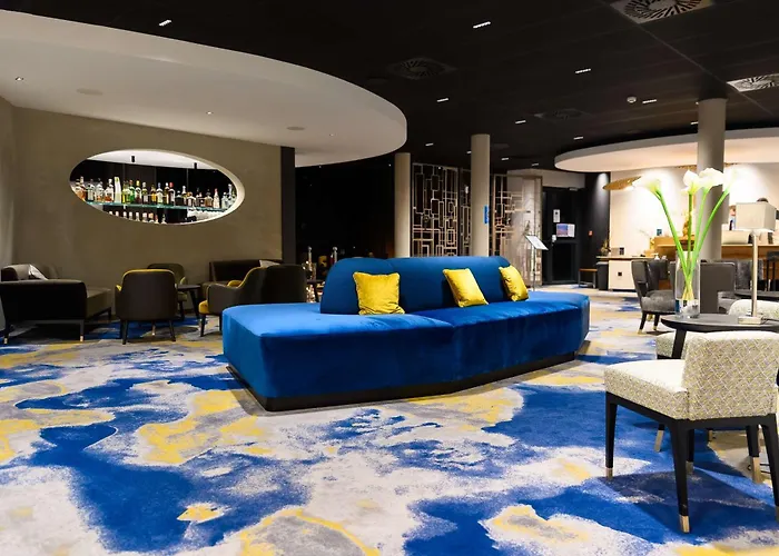 Hotel Western Restaurant Les Humanistes Proche Route Des Vins 4*