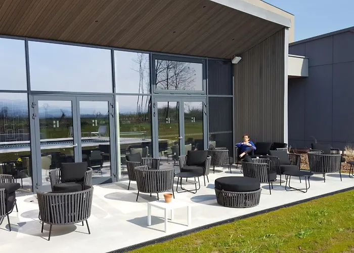 Western Restaurant Les Humanistes Proche Route Des Vins Hotel 4*