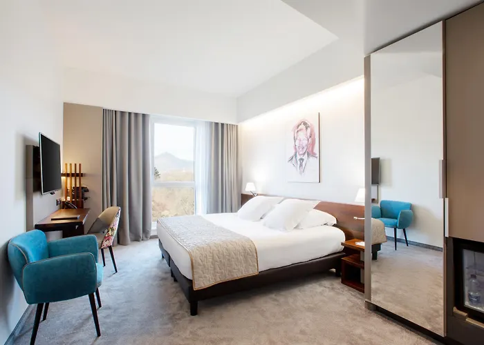 Western Restaurant Les Humanistes Proche Route Des Vins