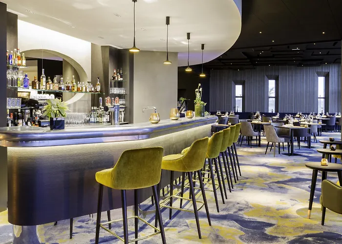 Western Restaurant Les Humanistes Proche Route Des Vins Hotel Sélestat