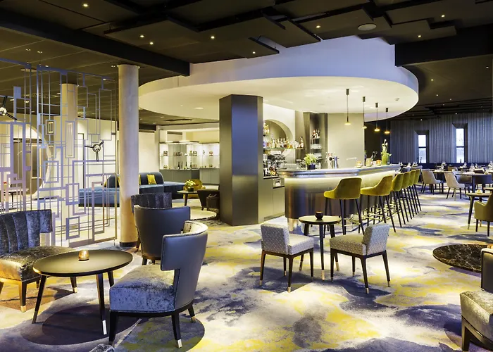 Western Restaurant Les Humanistes Proche Route Des Vins Hotel Sélestat