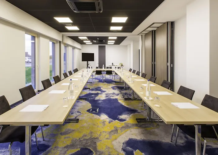 Western Restaurant Les Humanistes Proche Route Des Vins Hotel Sélestat