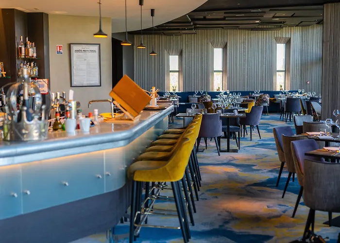 Hotel Western Restaurant Les Humanistes Proche Route Des Vins 4*